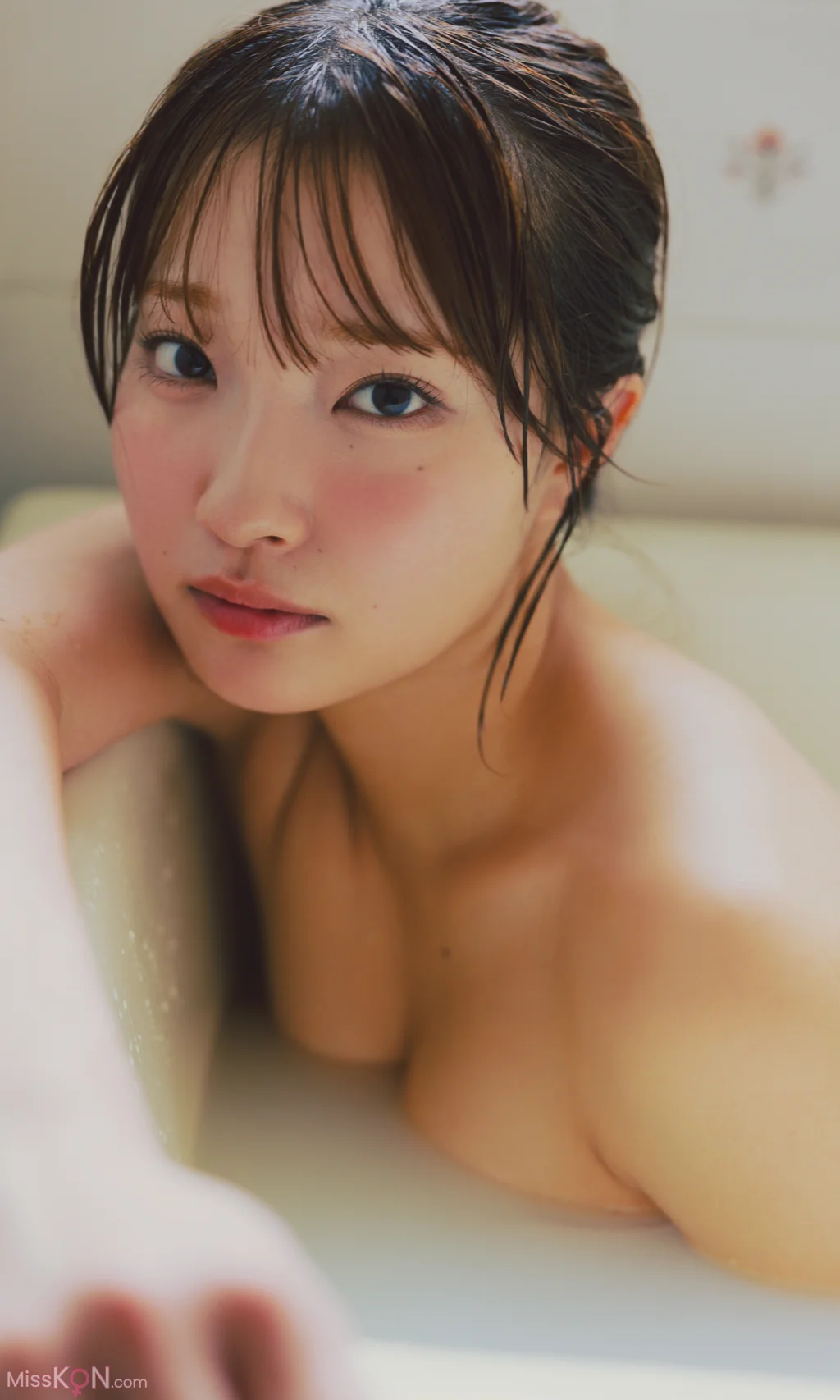 [JP] Natsuki Satonaka (里仲菜月): Happiness Is This しあわせって、こういうこと。 (79 photos) – Page 2