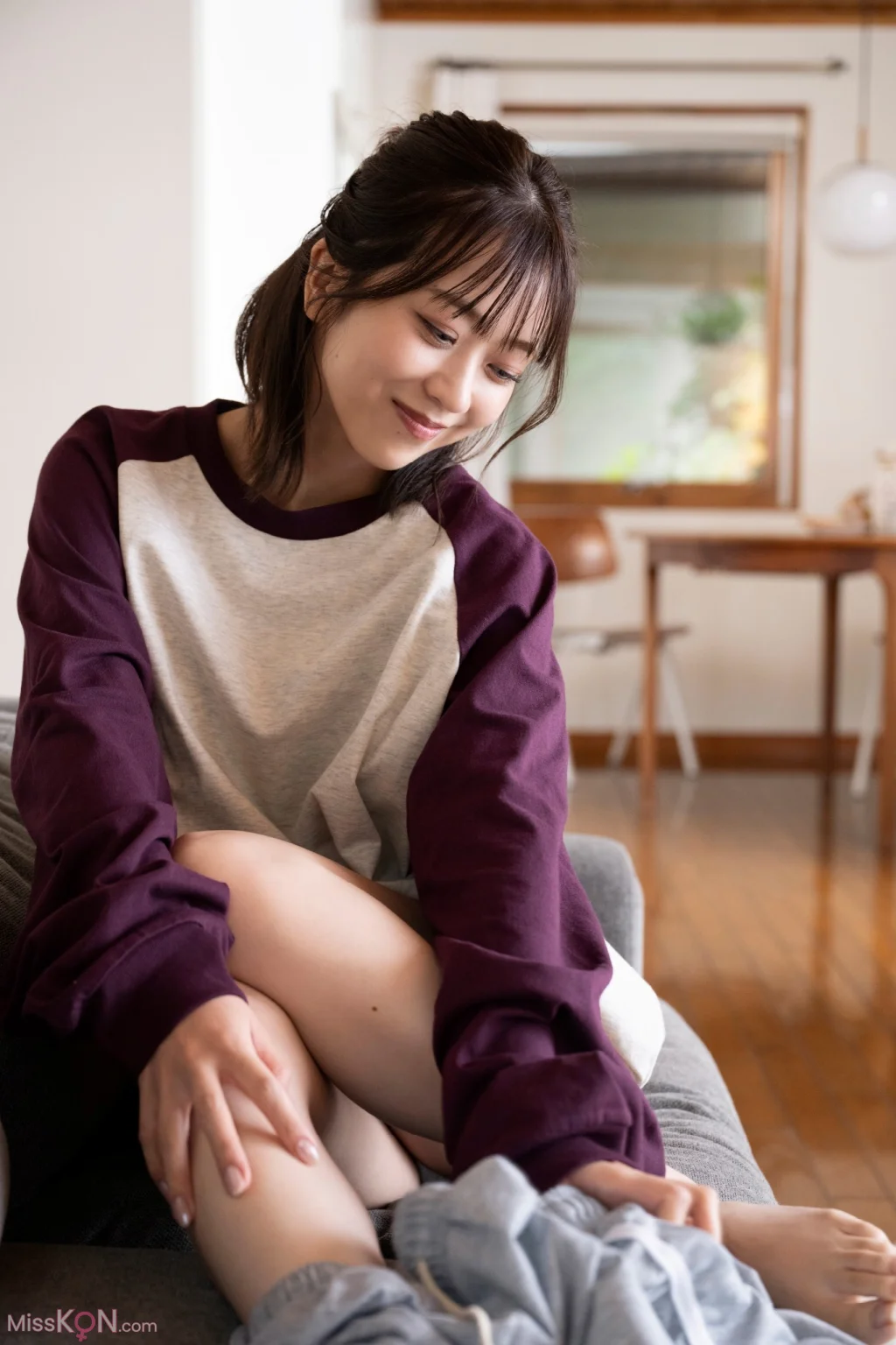 [JP] Ayana Shinozaki (篠崎彩奈): [MySPA!] 「彼シャツのぬくもり」【推し撮-後編】 (33 photos) – Page 2