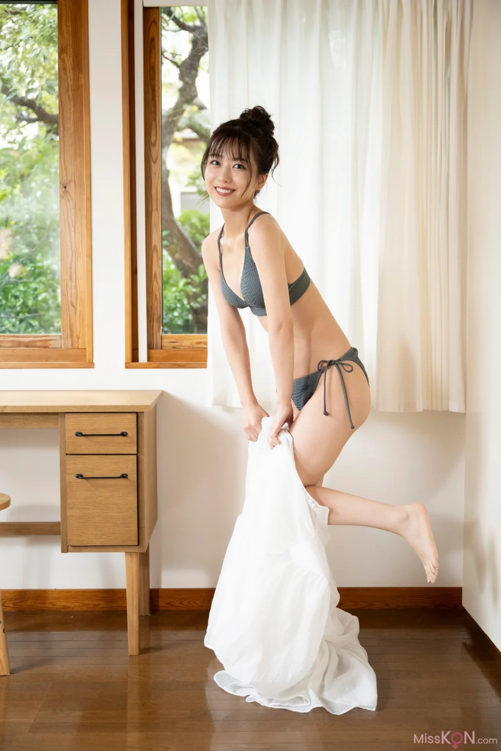 [JP] Ayana Shinozaki (篠崎彩奈): [MySPA!] 濡れ肌をあたためて【推し撮-前編】 (29 photos)