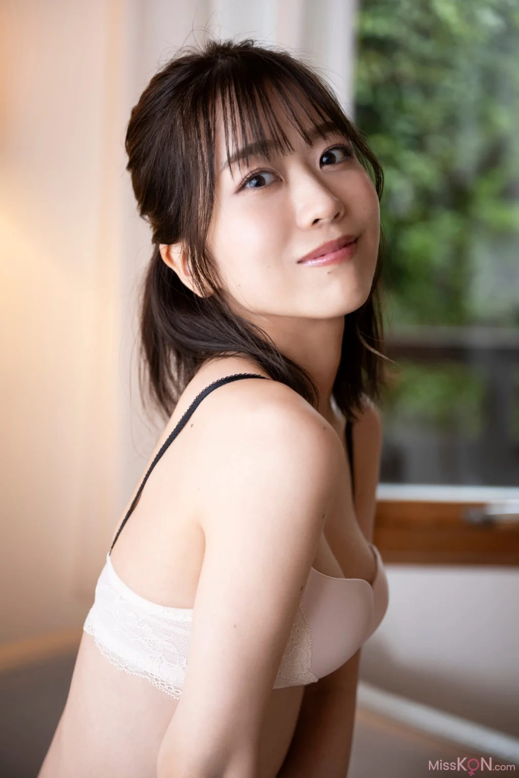 [JP] Ayana Shinozaki (篠崎彩奈): [MySPA!] 濡れ肌をあたためて【推し撮-前編】 (29 photos) – Page 2