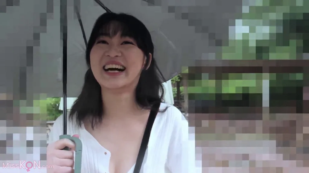 魏乔安: 炮王曾强街上搭讪约啪 21岁励志留学生 (21 photos + 1 video)