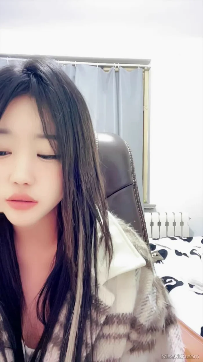 小老师: 学姐的曼妙身姿 11.30录制 (44 photos + 10 videos) – Page 2