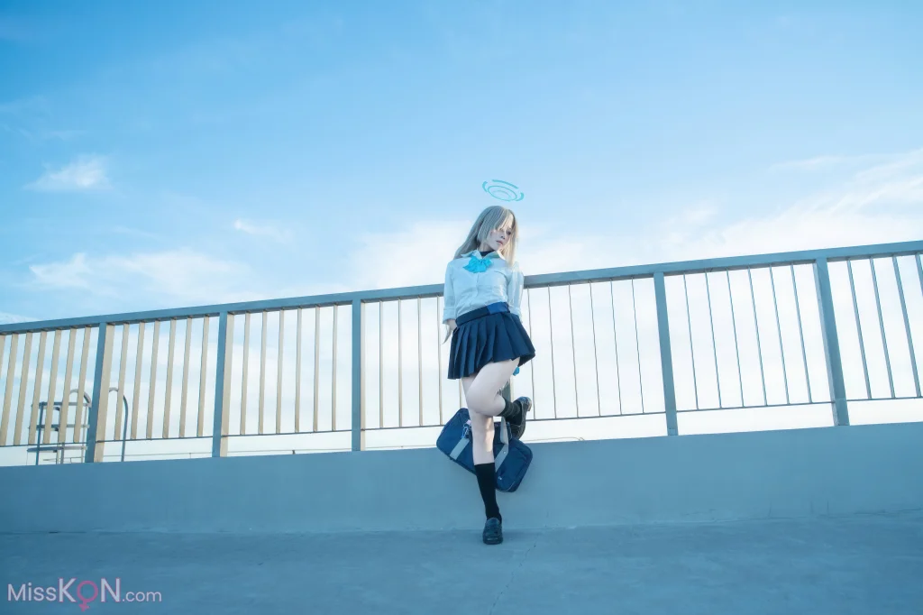 Coser@清水凪: 濑明日奈 JK (50 photos)