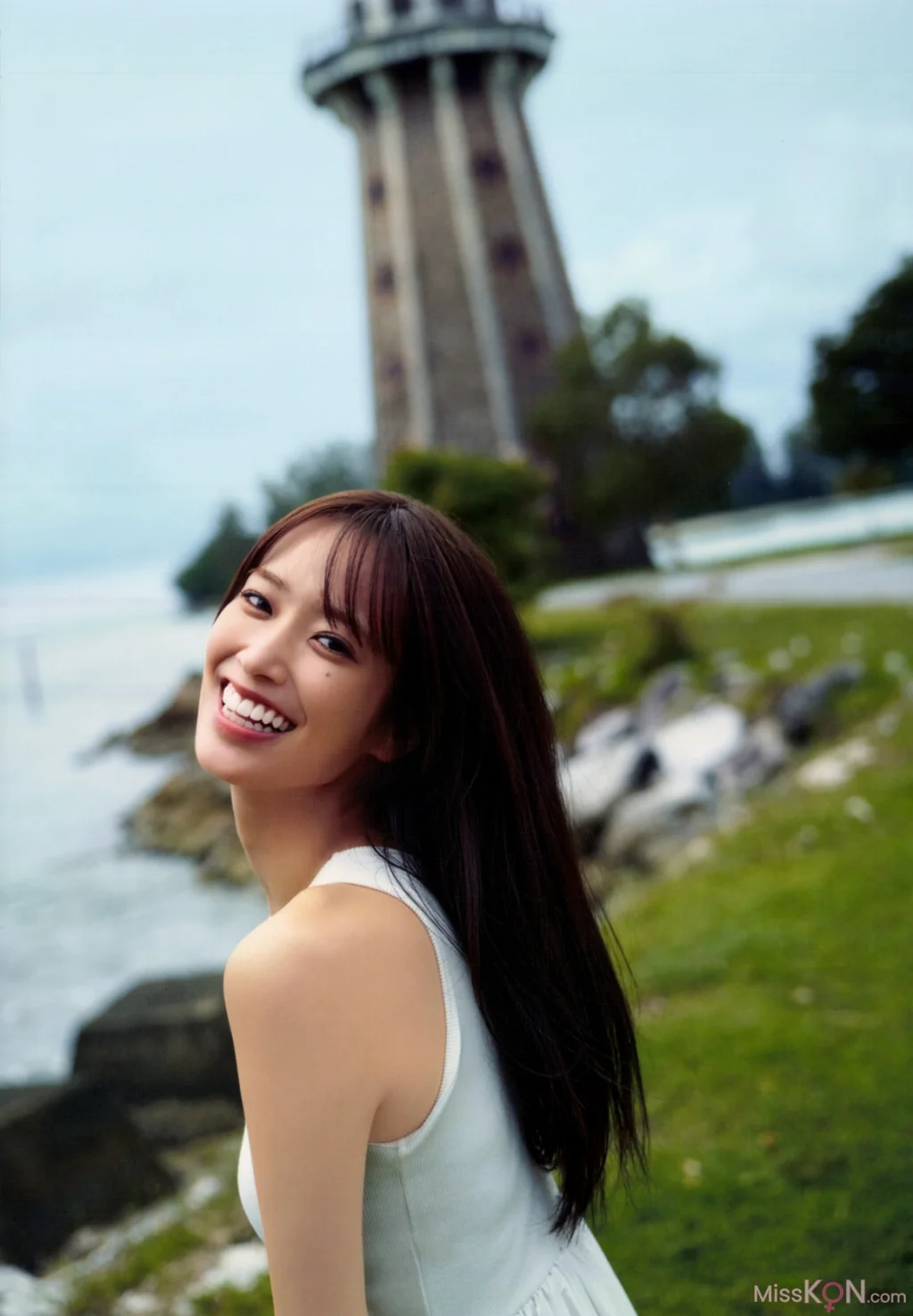 [JP] Kumi Sasaki (佐々木久美): 日向坂46 佐々木久美 1st写真集 めくる日々 (147 photos)