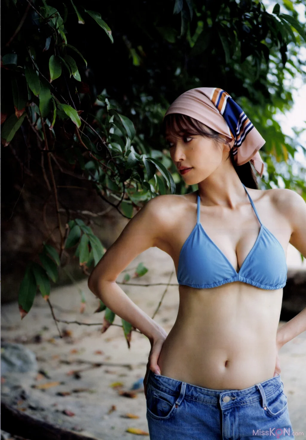 [JP] Kumi Sasaki (佐々木久美): 日向坂46 佐々木久美 1st写真集 めくる日々 (147 photos) – Page 2