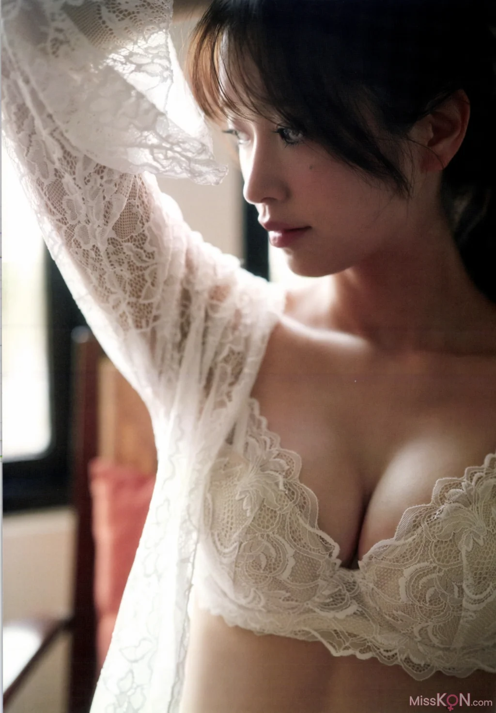 [JP] Kumi Sasaki (佐々木久美): 日向坂46 佐々木久美 1st写真集 めくる日々 (147 photos) – Page 2