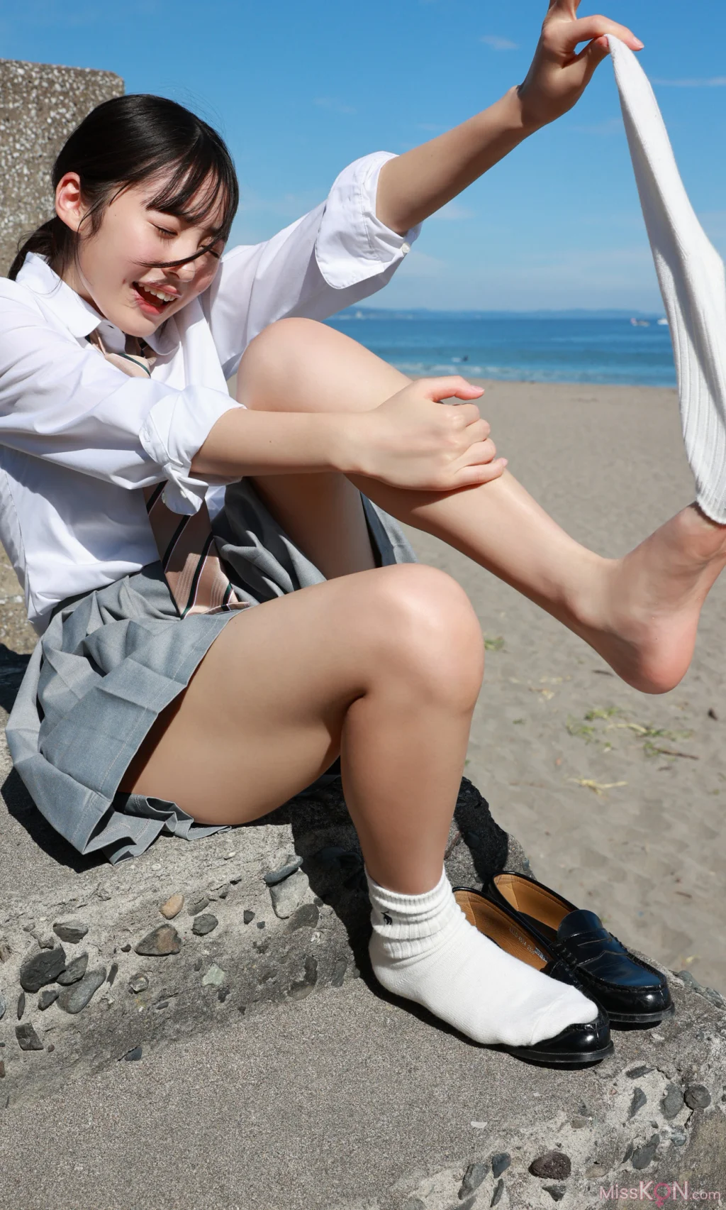 [JP] Miu Shirahama (白濱美兎):【デジタル限定】写真集「なぁぜなぁぜ？」 (88 photos)