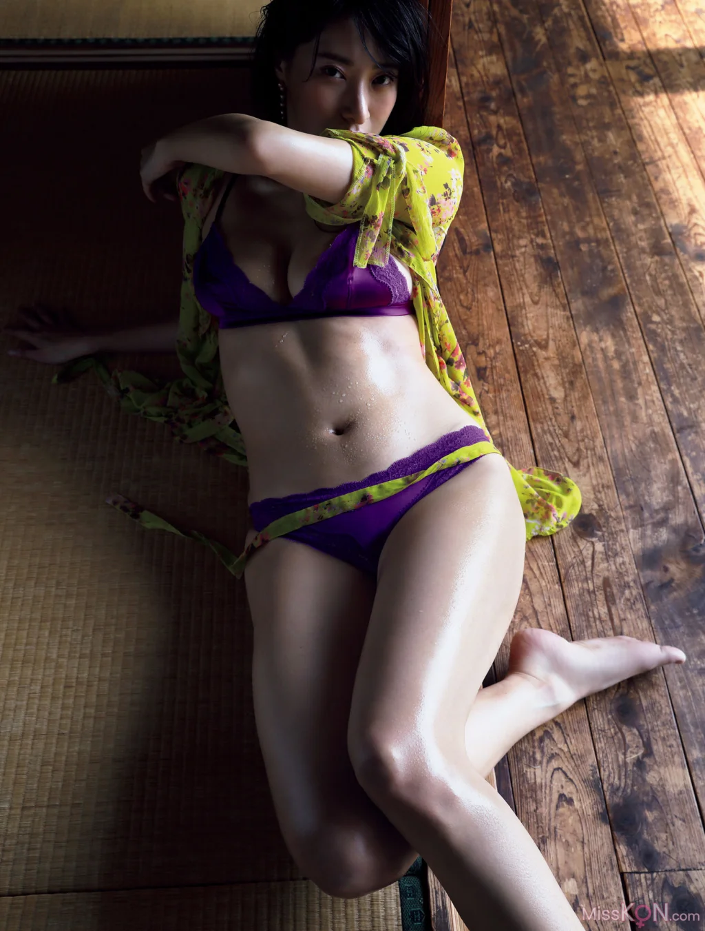 [JP] Someya Yuka (染谷有香):【電子版だけの特典カットつき】写真集『Take me out』 (196 photos)