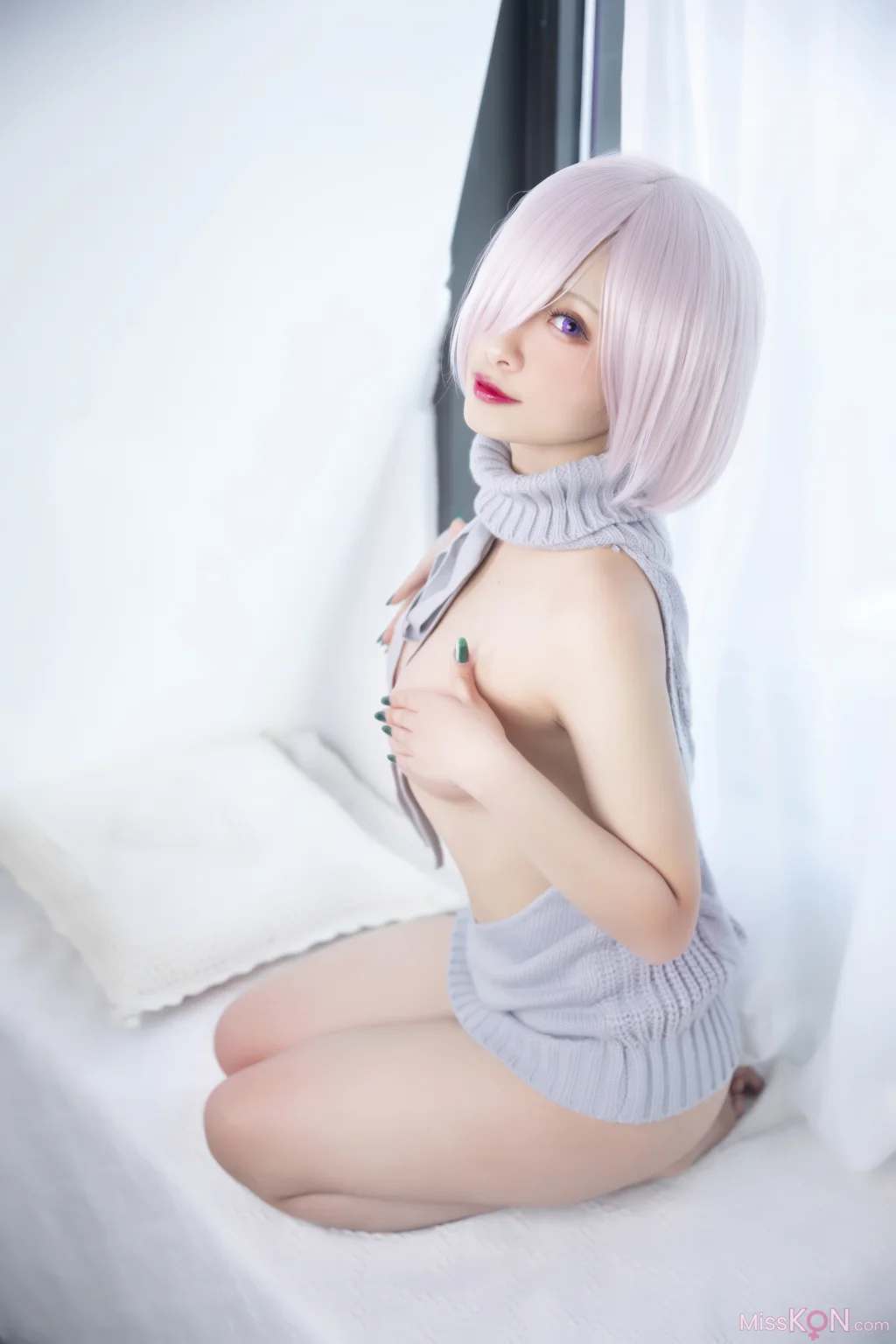 Coser@洛璃LoLiSAMA: 玛修露背毛衣 (23 photos)