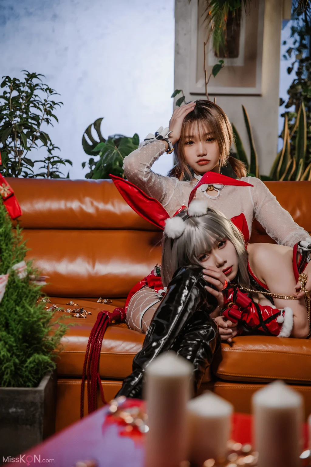 Coser@柒柒要乖哦 & 末夜787: 双人圣诞礼物 (64 photos) – Page 3