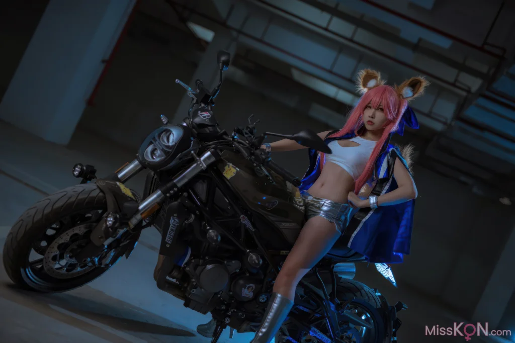 Coser@二佐Nisa: FGO 玉藻前赛车服 (30 photos) – Page 2
