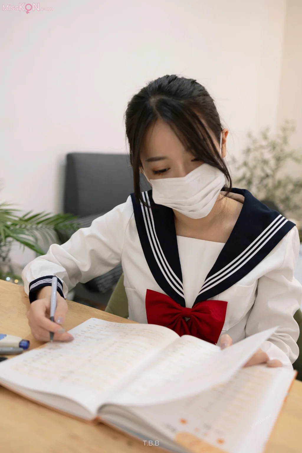 [ED Mosaic] 上学忘记穿内裤的清纯学妹 (211 photos) – Page 4
