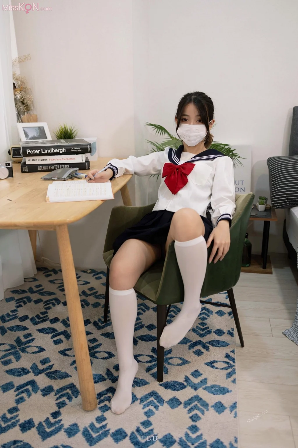 [ED Mosaic] 上学忘记穿内裤的清纯学妹 (211 photos) – Page 4