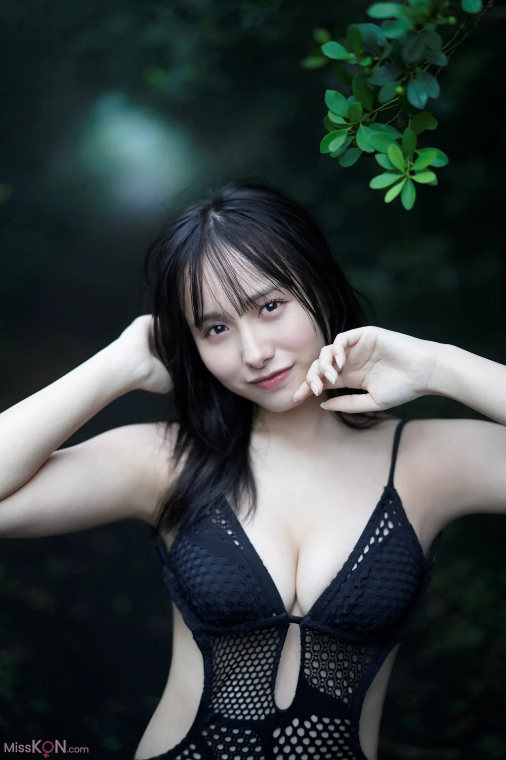 [JP] Mayu Niiya (新谷真由): ヤングガンガンデジタル限定写真集「島の奇跡」 (60 photos) – Page 3
