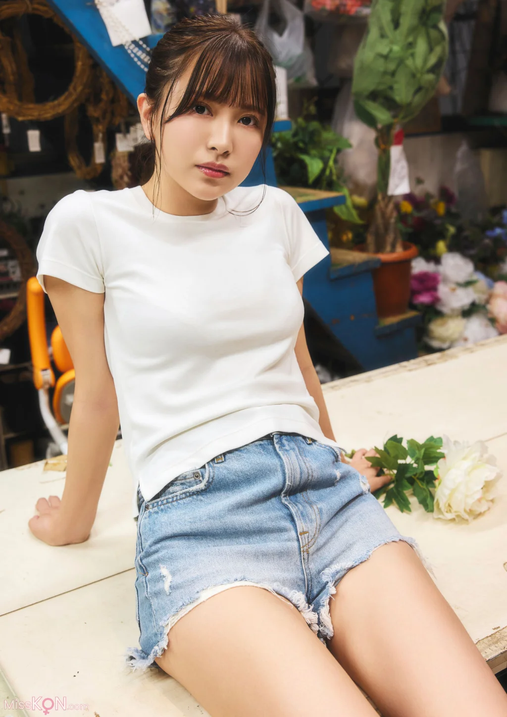 [JP] Takara Suzuki (鈴木聖): BRODYデジタル写真集 「無防備なカラダ」 (79 photos)