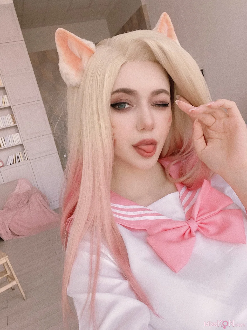 Coser@Alina Becker: Ahri Schoolgirl (118 photos)