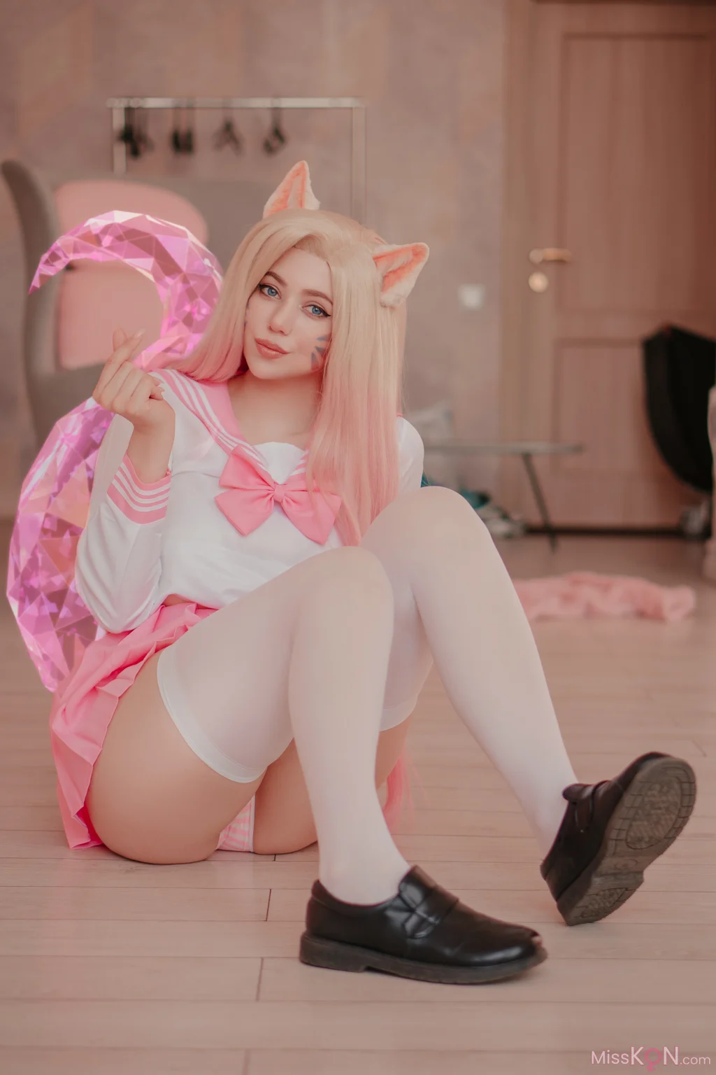 Coser@Alina Becker: Ahri Schoolgirl (118 photos)