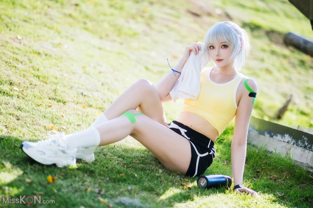 Coser@瓜希酱: 灵笼-白月魁运动服 (15 photos)