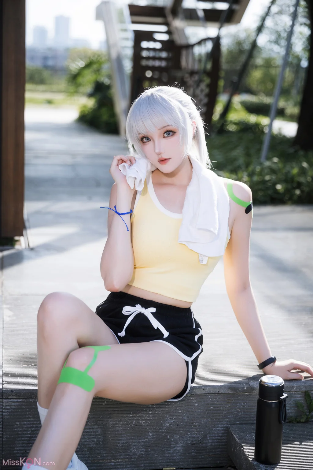 Coser@瓜希酱: 灵笼-白月魁运动服 (15 photos)