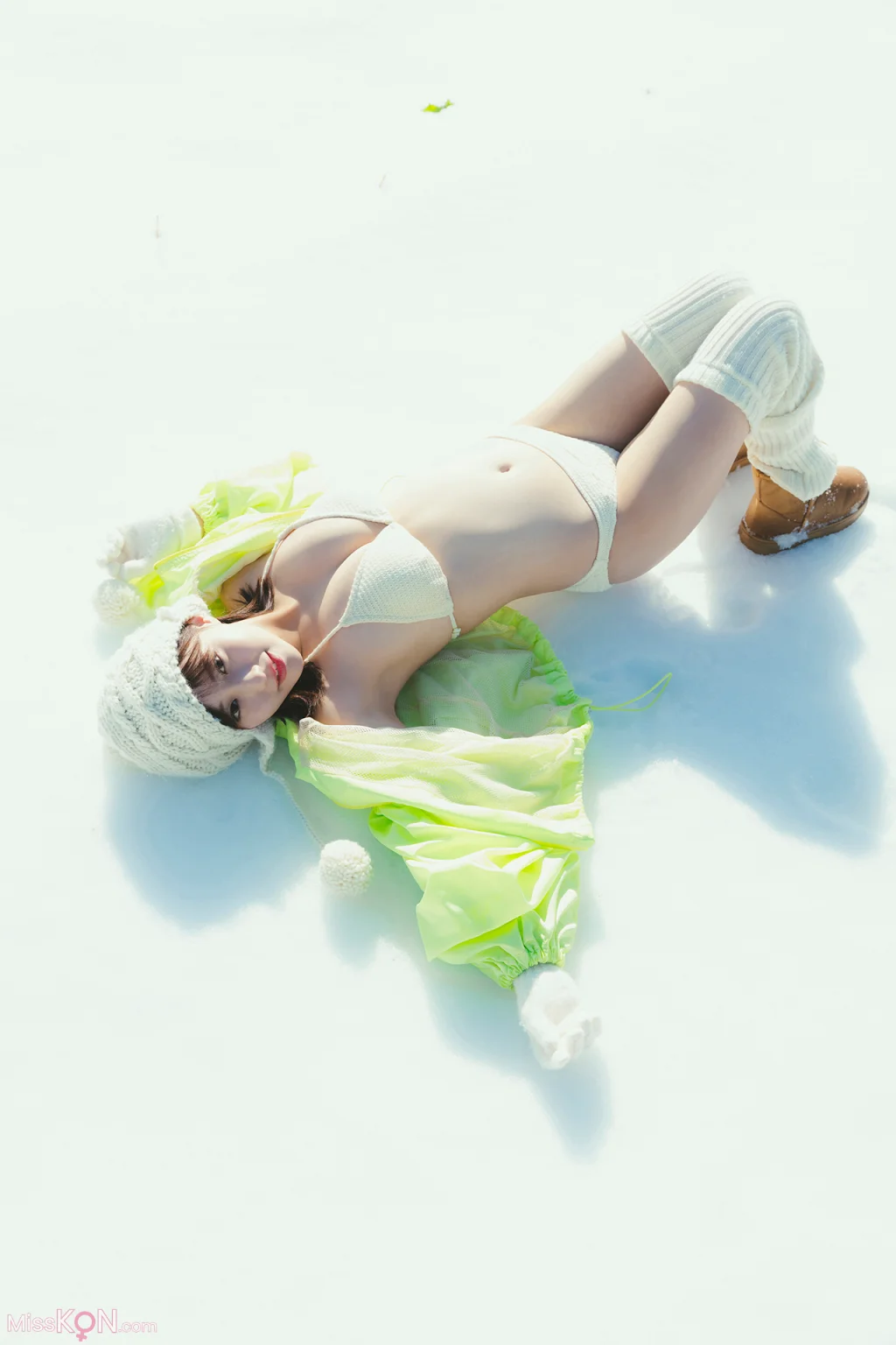 [JP] Miku Tanaka (田中美久): ヤングガンガンデジタル限定写真集「銀世界」 (84 photos)