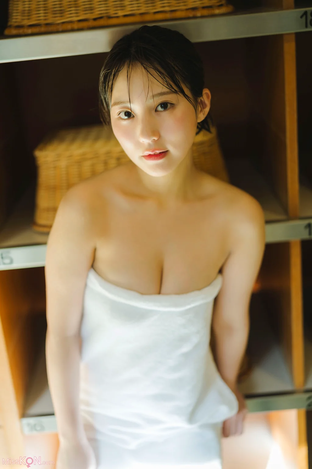[JP] Miku Tanaka (田中美久): ヤングガンガンデジタル限定写真集「銀世界」 (84 photos) – Page 3