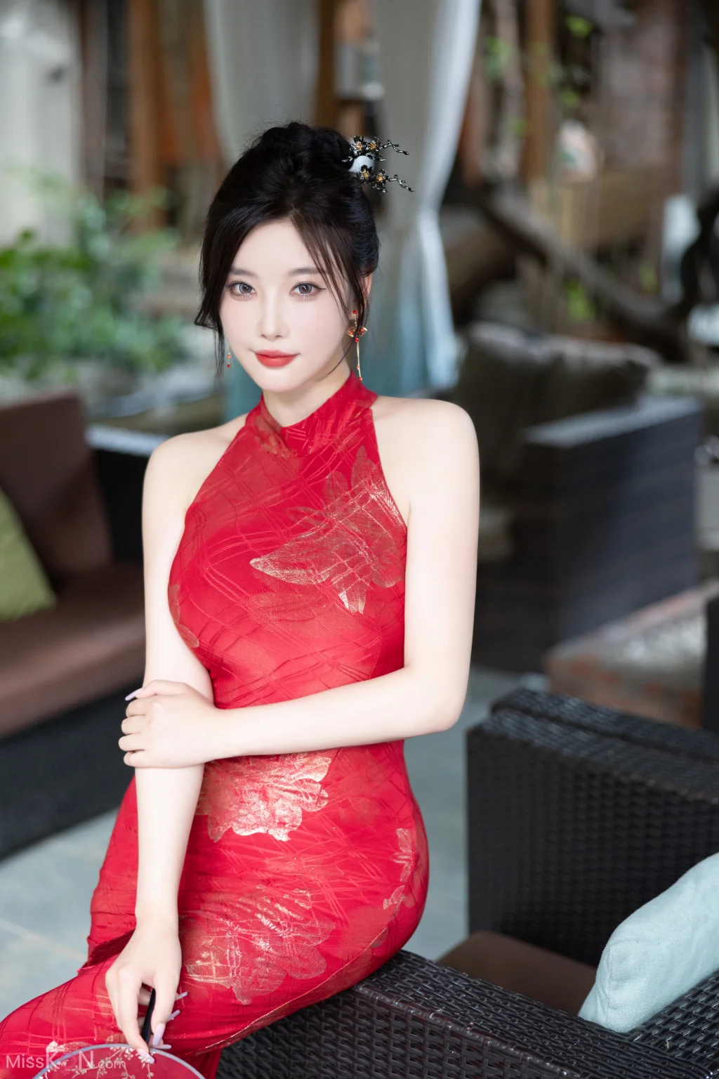 [内购无水印] Yang Chen Chen (杨晨晨Yome): 秀人网模特 红色旗袍 (109 photos)