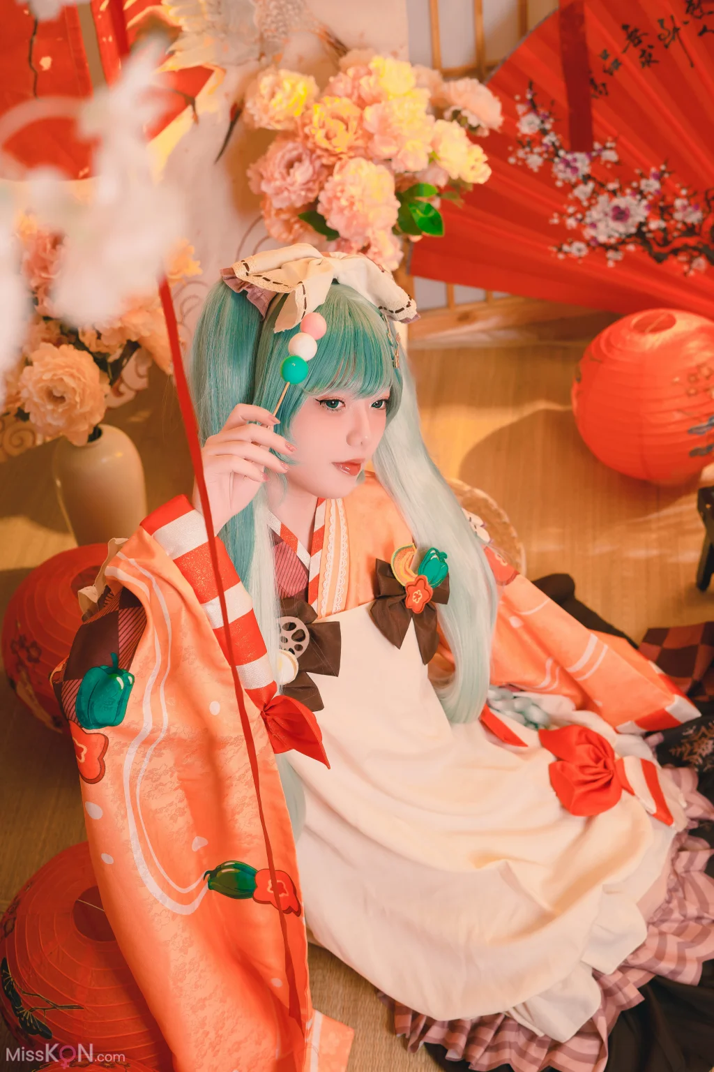 Coser@Messie Huang: Miku (76 photos)