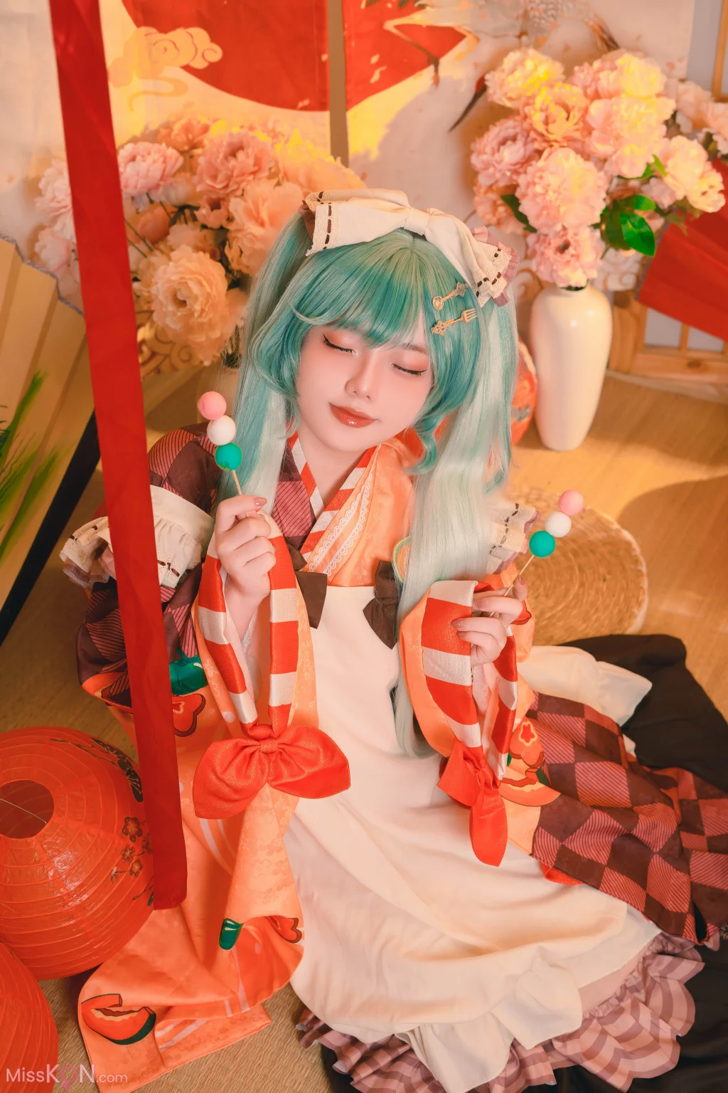 Coser@Messie Huang: Miku (76 photos)