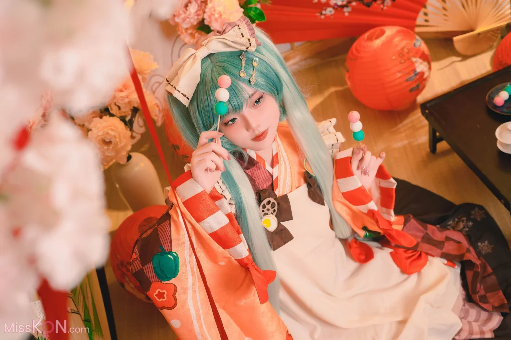 Coser@Messie Huang: Miku (76 photos)
