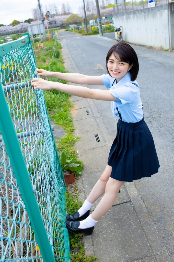 [JP] Sumire Kuramoto (倉本すみれ): Youth #Aoharu 青春#アオハル (114 photos)