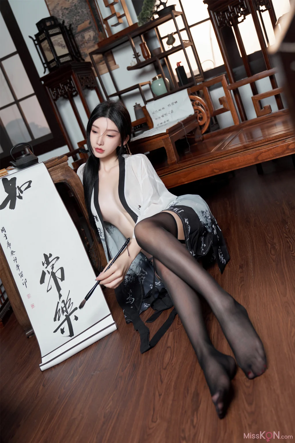 [内购无水印] Zhou Yuxi (周于希): 秀人网模特 铃铛血滴子 (90 photos) – Page 2