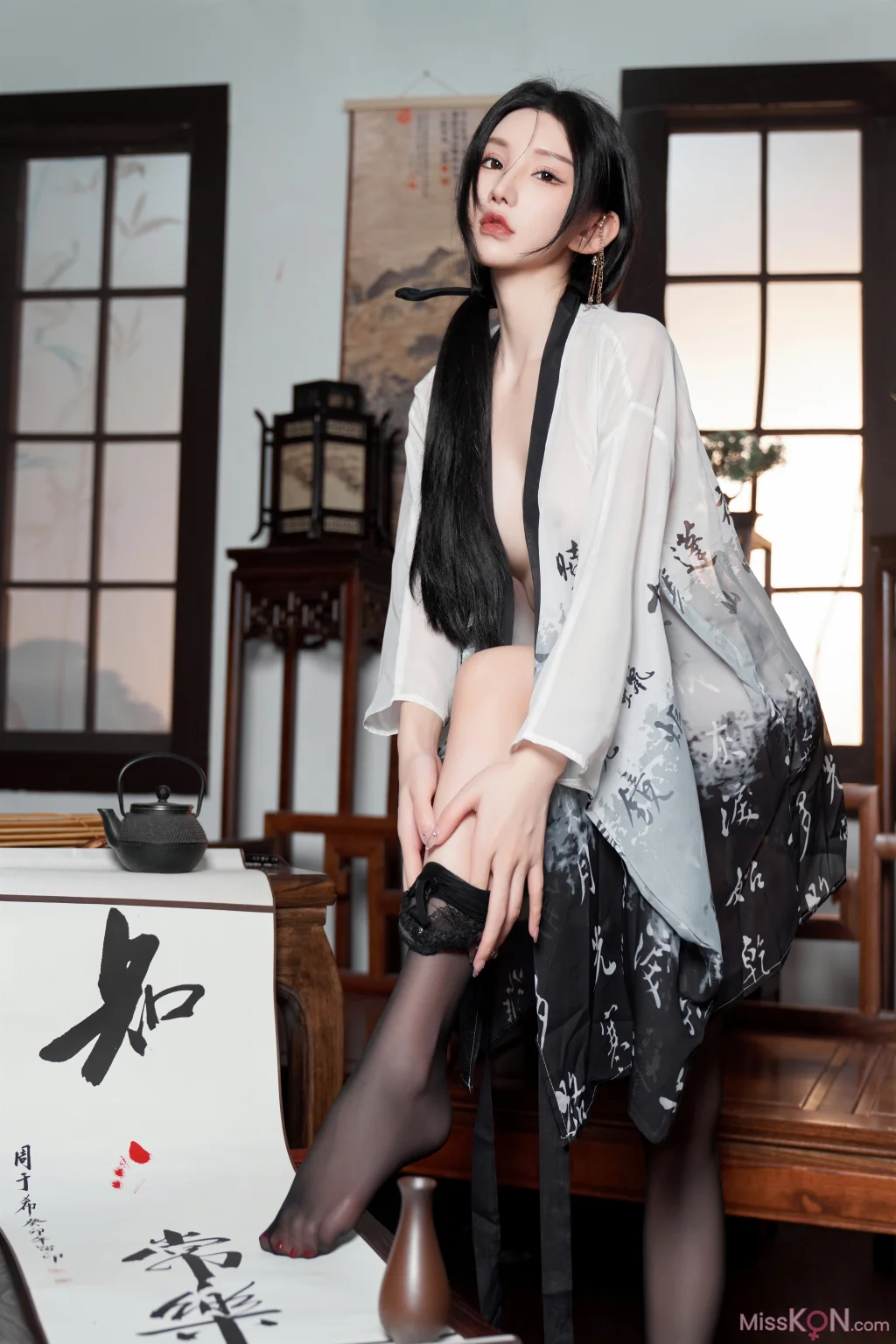 [内购无水印] Zhou Yuxi (周于希): 秀人网模特 铃铛血滴子 (90 photos) – Page 3