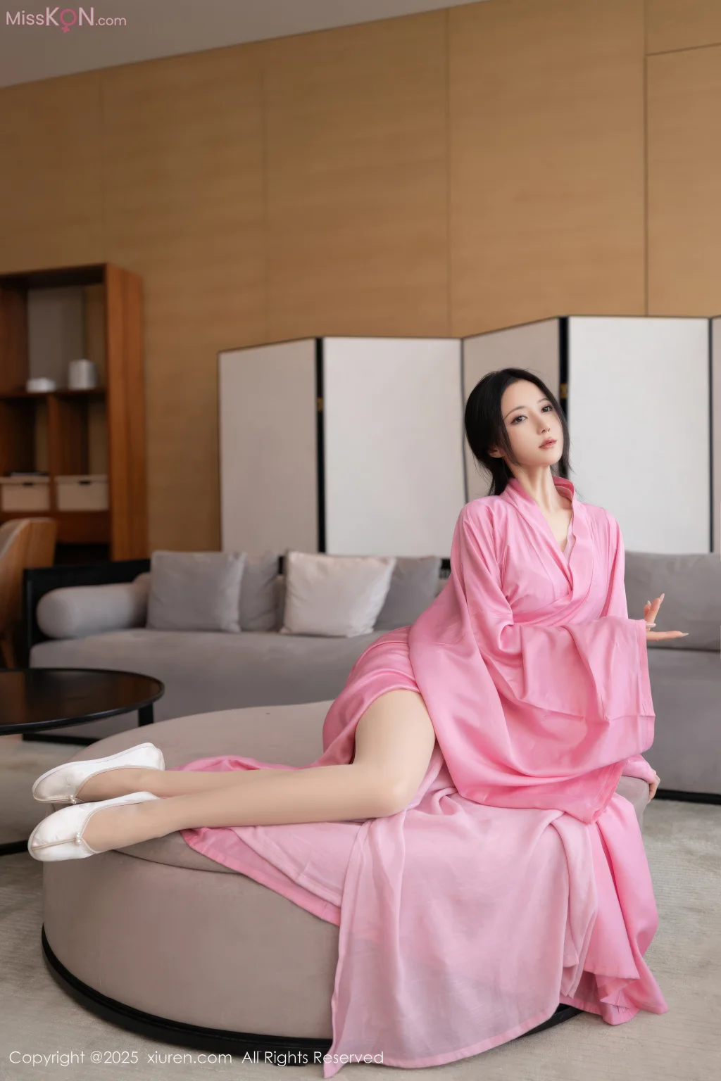 XIUREN No.11049: 鱼子酱Fish (83 photos)