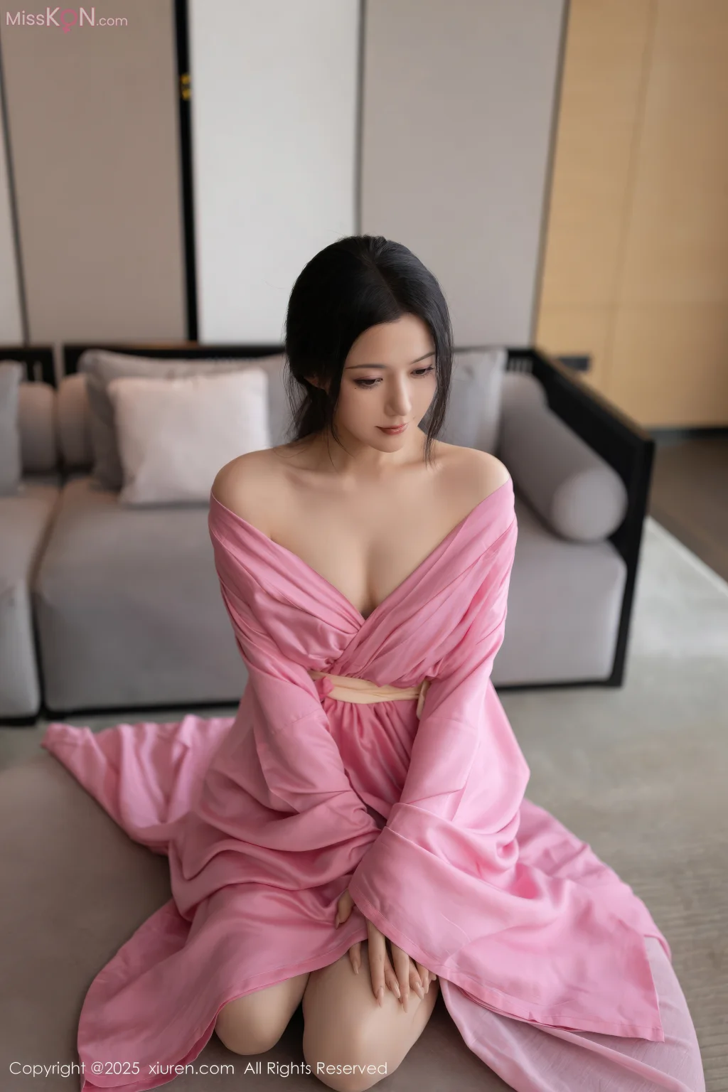 XIUREN No.11049: 鱼子酱Fish (83 photos)