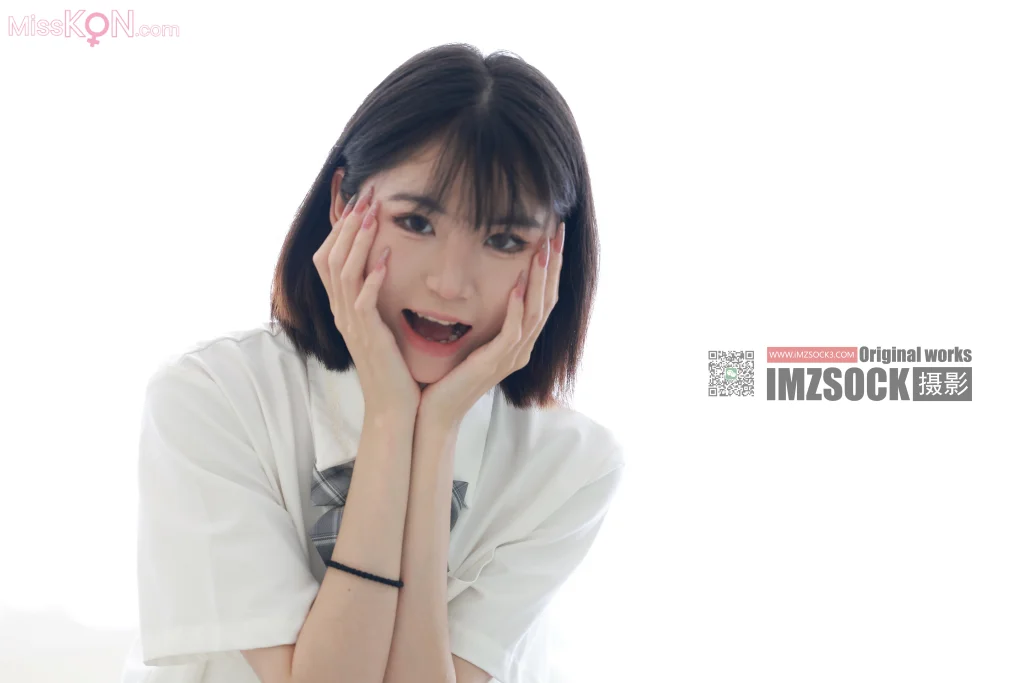 [MZSOCK爱美足] No.344: 秋秋 (121 photos + 1 video)