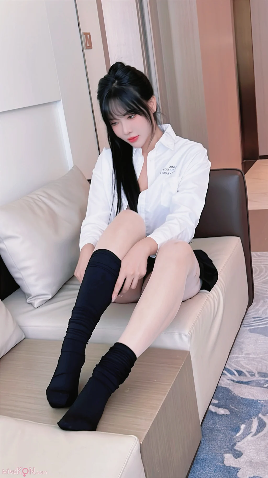 [内购无水印] Na Bi (娜比): 秀人网模特 学生装 (136 photos) – Page 3