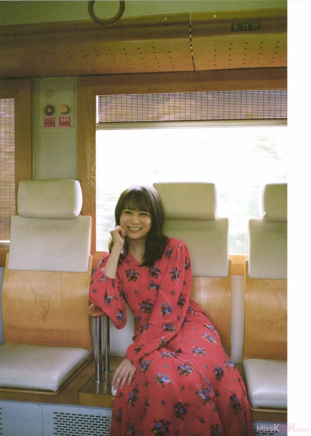 [JP] Manatsu Akimoto (秋元真夏): 淡淡 (179 photos)