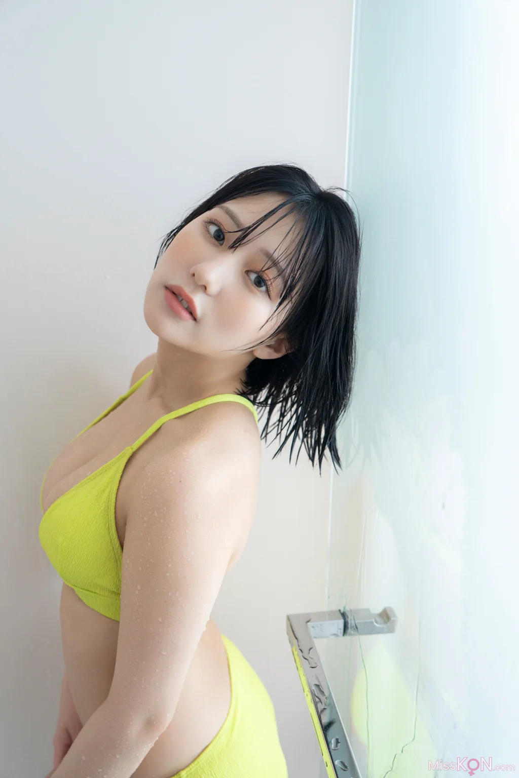 [JP] Miku Tanaka (田中美久): ヤングチャンピオンデジタル写真集「Sweet Escape」 (99 photos) – Page 4