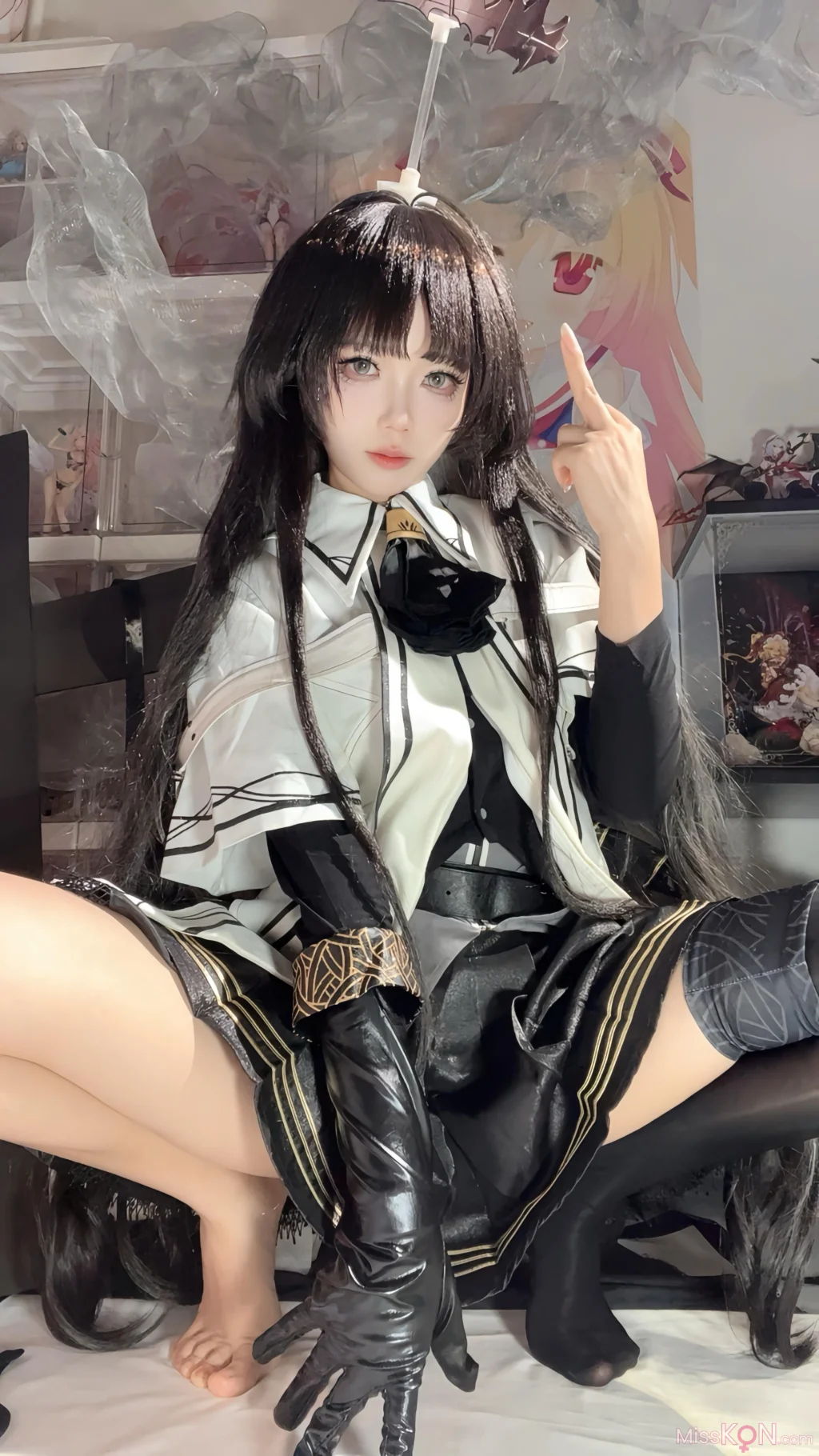 Coser@白栎Shirly: 明日方舟 阿尔图罗 (130 photos + 28 videos)