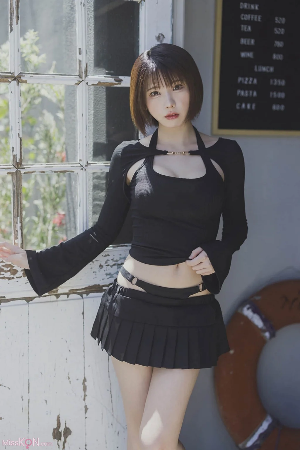 [JP] Enako (えなこ): ヤングガンガンデジタル限定写真集「おとなmode」 (59 photos)