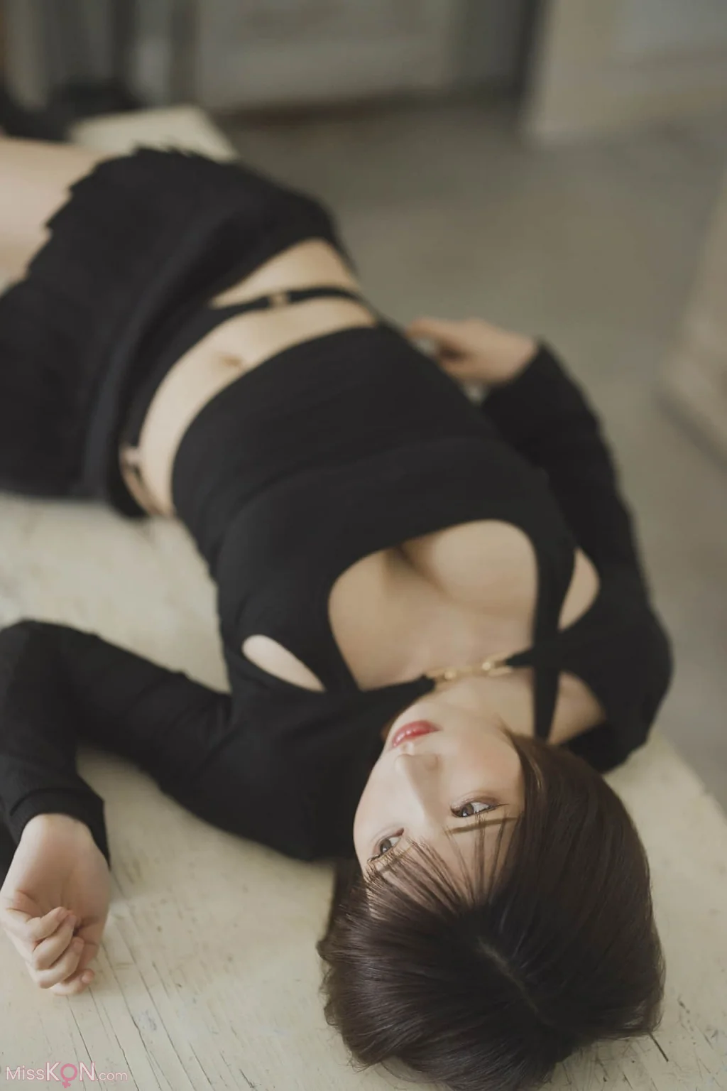 [JP] Enako (えなこ): ヤングガンガンデジタル限定写真集「おとなmode」 (59 photos)