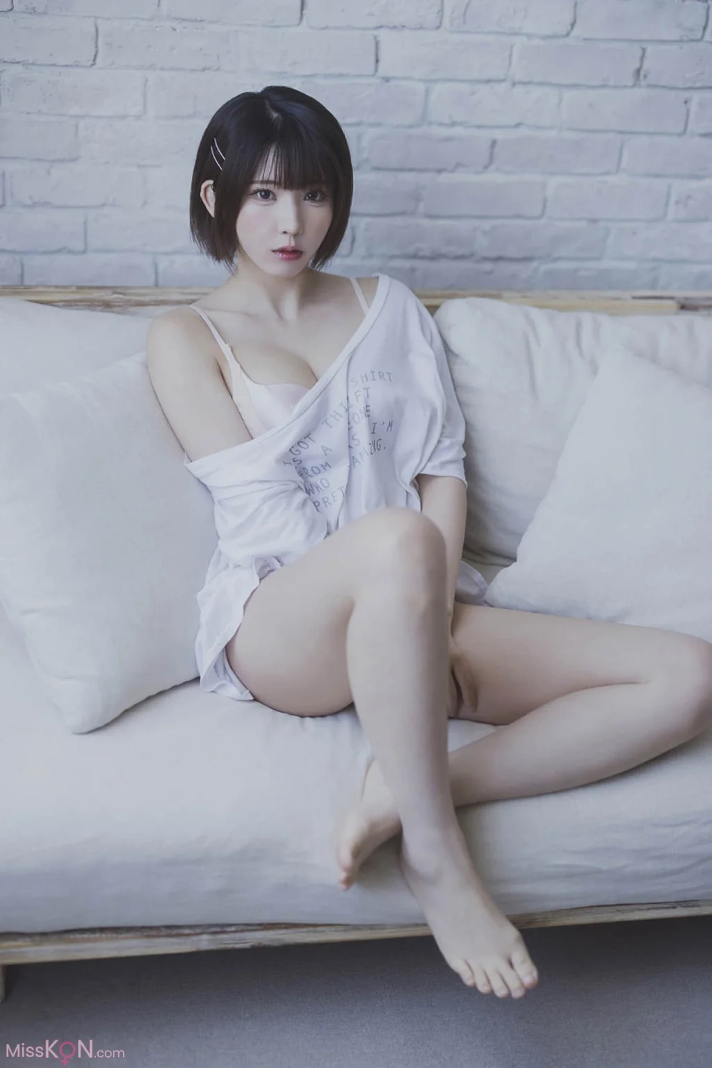 [JP] Enako (えなこ): ヤングガンガンデジタル限定写真集「おとなmode」 (59 photos) – Page 2