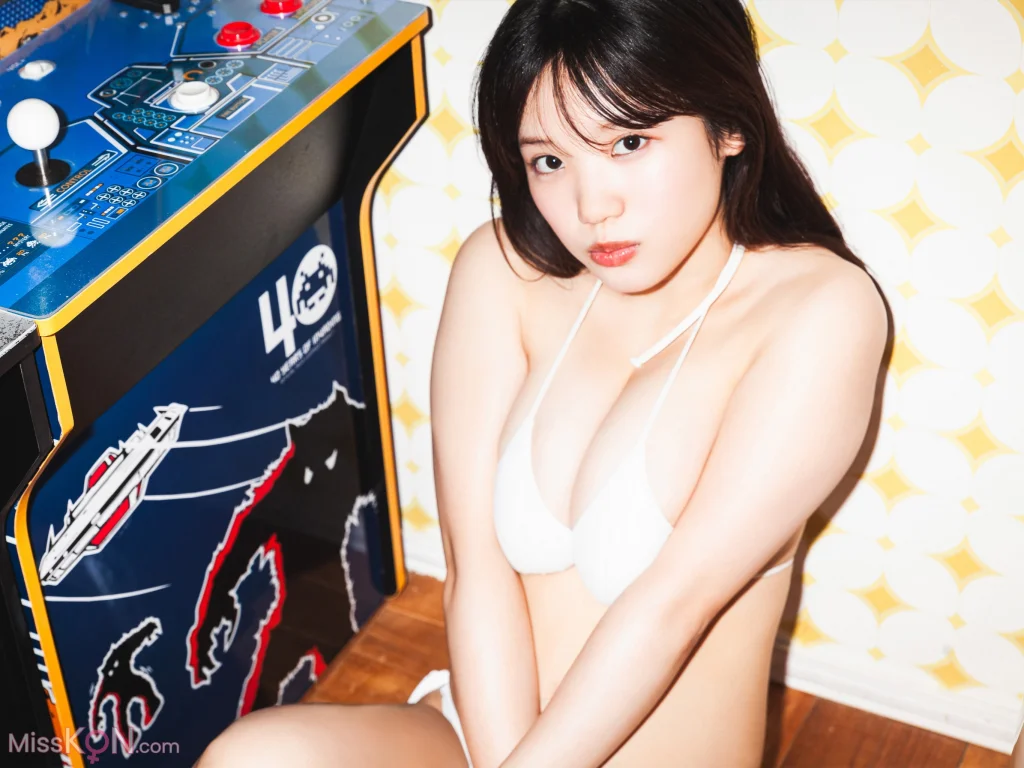 [JP] Minami Hori (堀みなみ): FRIDAYデジタル写真集 聖なるHカップ Vol.3 オール未公開100ページ完全版 (121 photos)