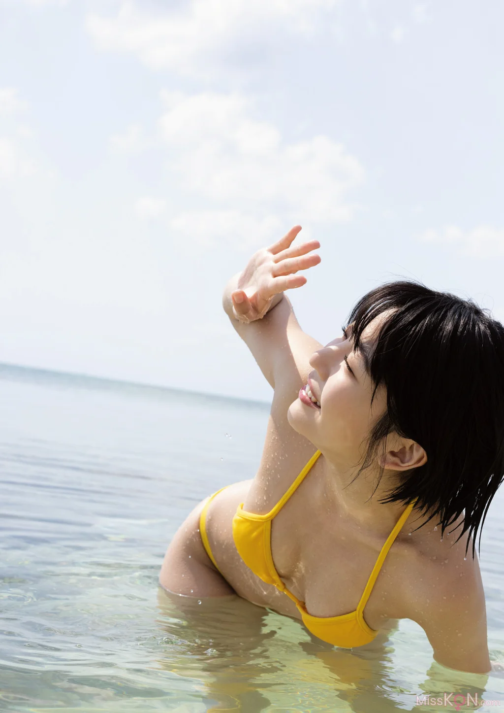 [JP] Moeka Sasaki (佐々木萌香): ファースト写真集 いちばん。 (125 photos)
