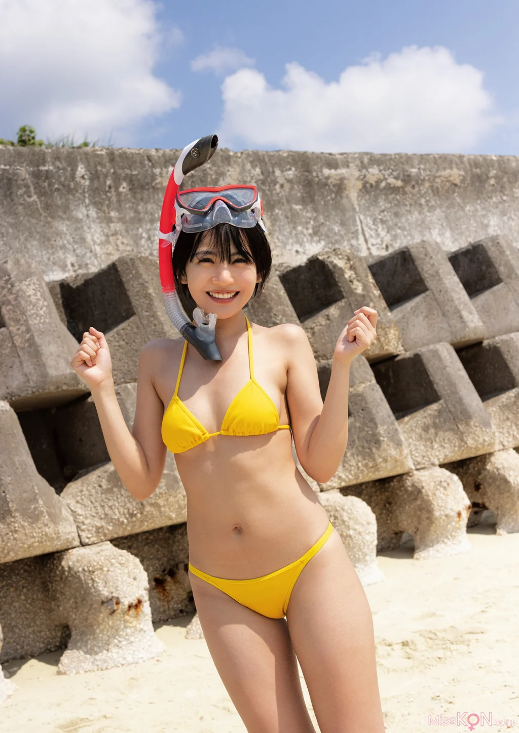 [JP] Moeka Sasaki (佐々木萌香): ファースト写真集 いちばん。 (125 photos) – Page 2