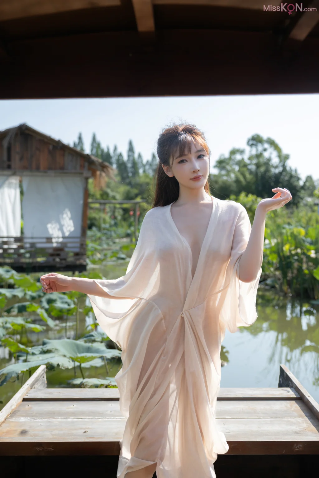 [内购无水印] Lu Xuan Xuan (陆萱萱): 秀人网模特 荷花 (91 photos) – Page 2