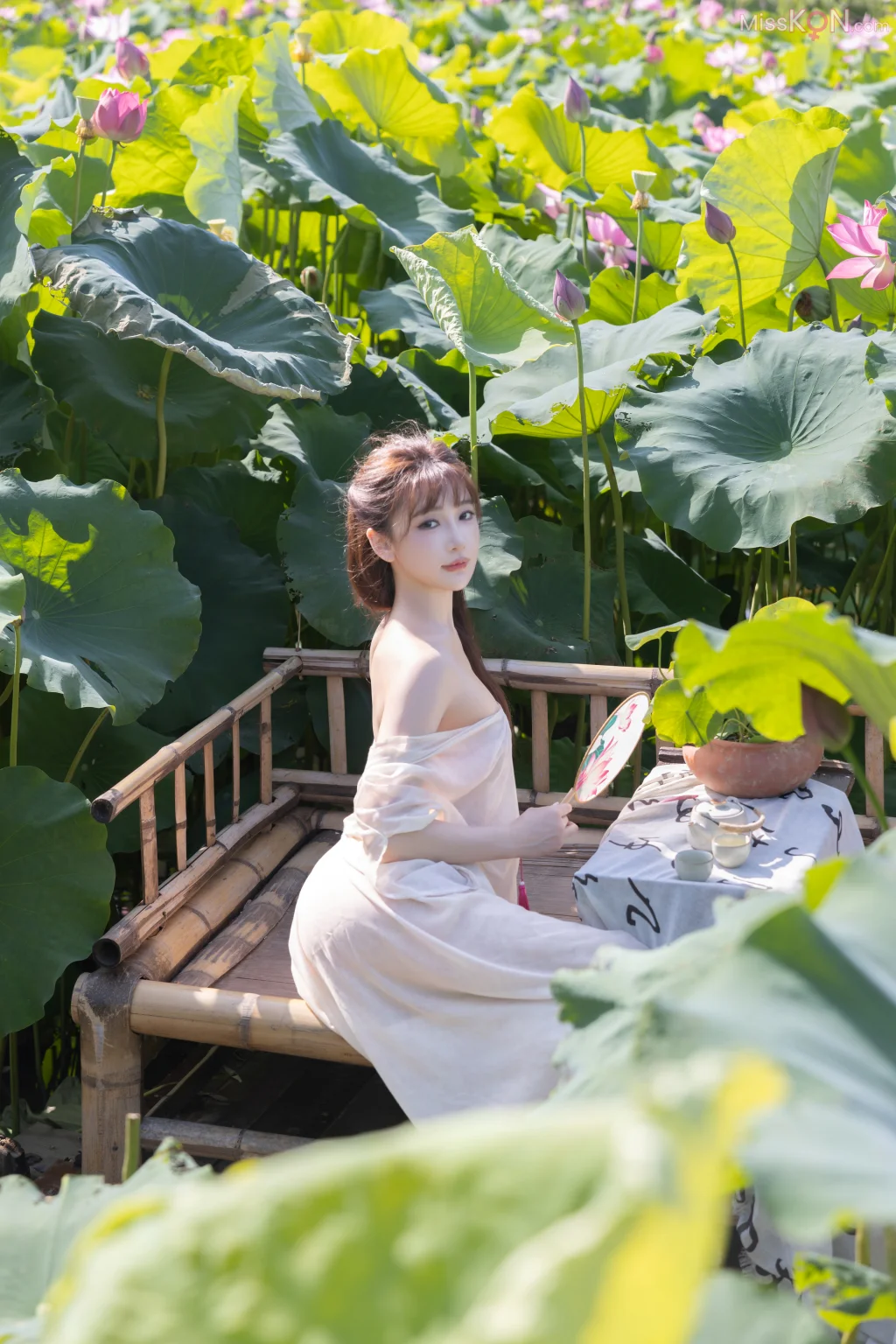 [内购无水印] Lu Xuan Xuan (陆萱萱): 秀人网模特 荷花 (91 photos) – Page 2