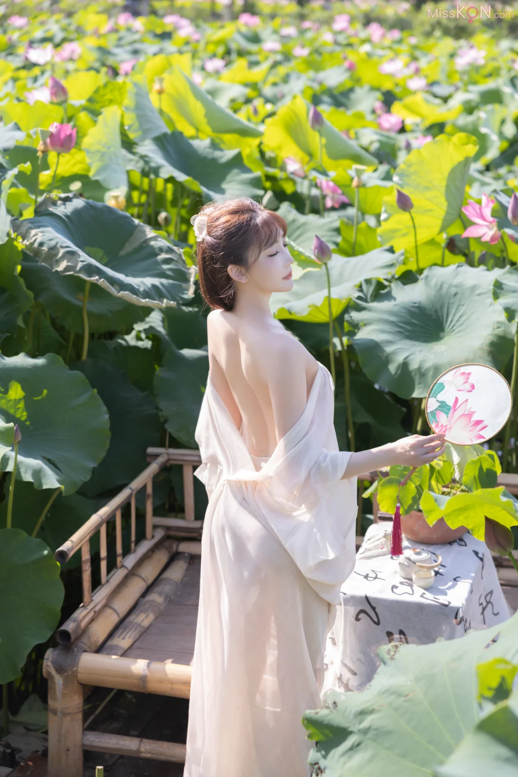 [内购无水印] Lu Xuan Xuan (陆萱萱): 秀人网模特 荷花 (91 photos) – Page 2