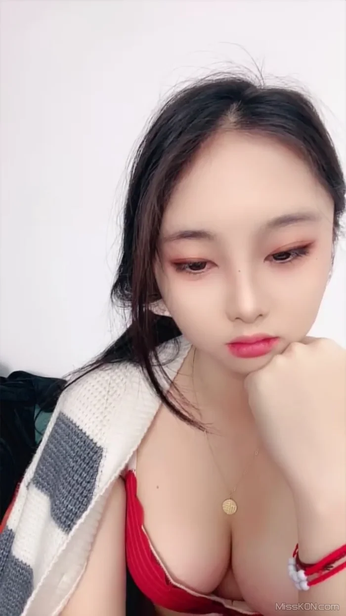 秦瑶: 皮肤很白的学生妹大秀 这种的才是极品 (27 photos + 5 videos) – Page 2