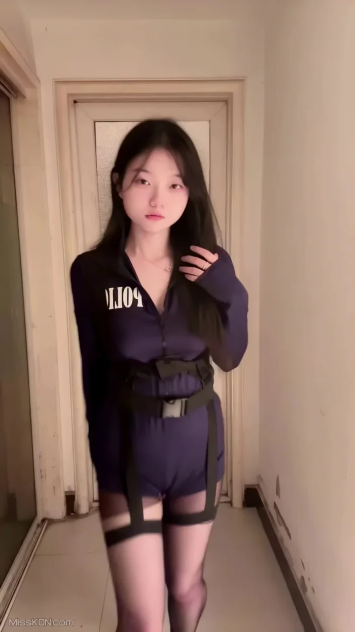 牛油果: 可爱肉感小美女裸舞 全尺度视频合集 (41 photos + 23 videos)